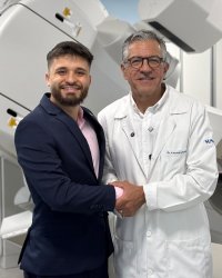 Ministro da Saúde, Alexandre Padilha, visita instalações da Santa Casa de Santos